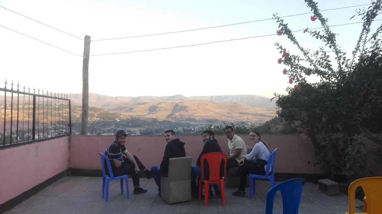 Хостел Gondar Backpackers Экстерьер фото